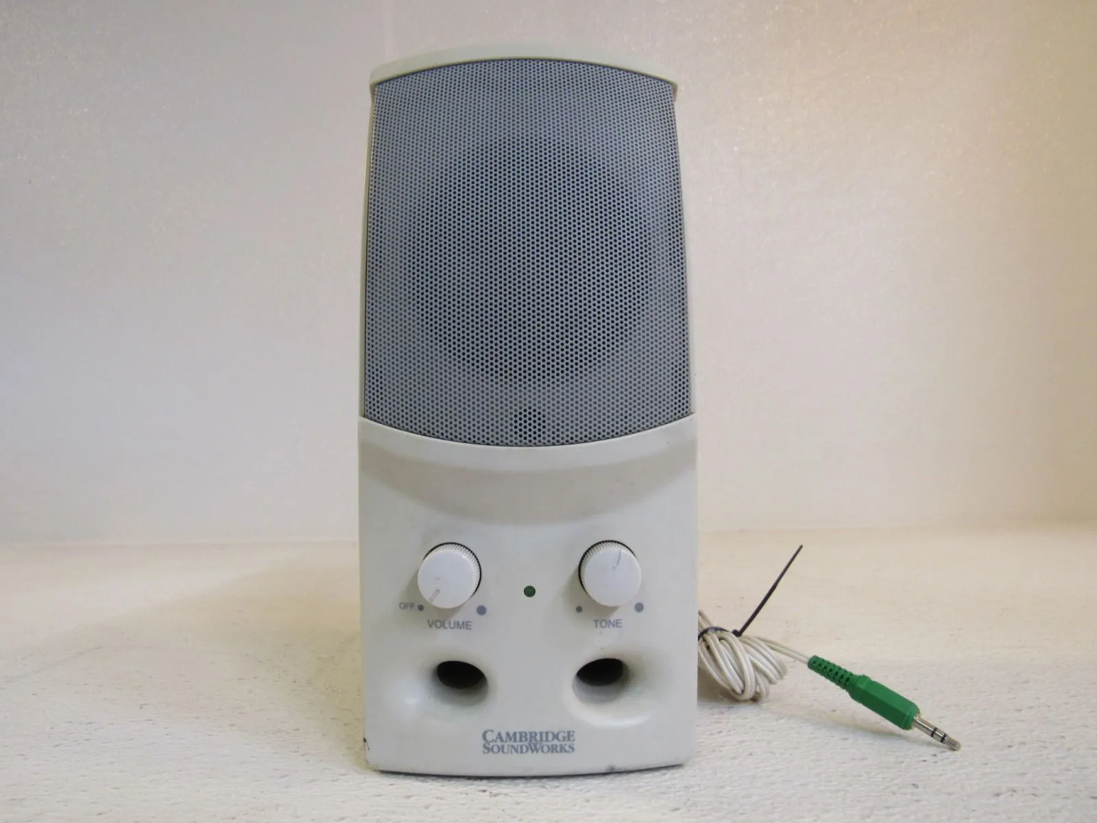 Cambridge Soundworks Multimedia Computer Right Speaker SBS52 -- Used