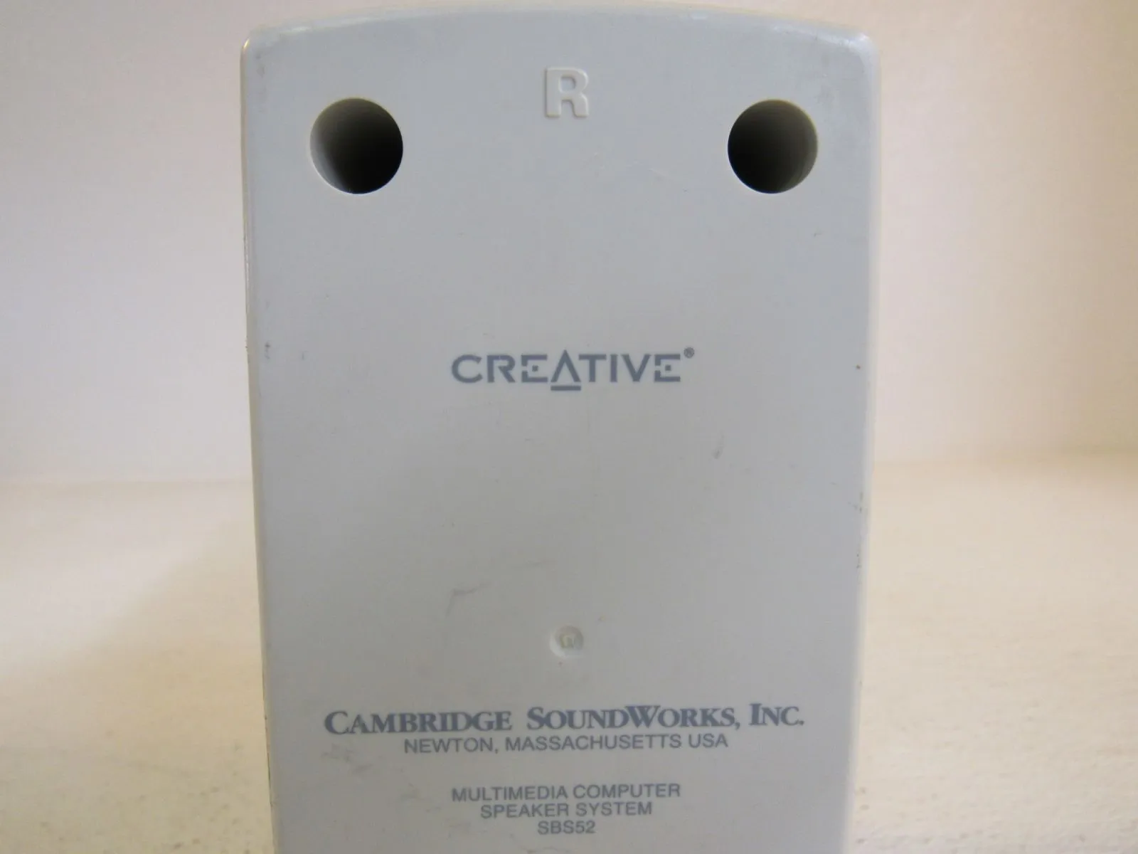 Cambridge Soundworks Multimedia Computer Right Speaker SBS52 -- Used