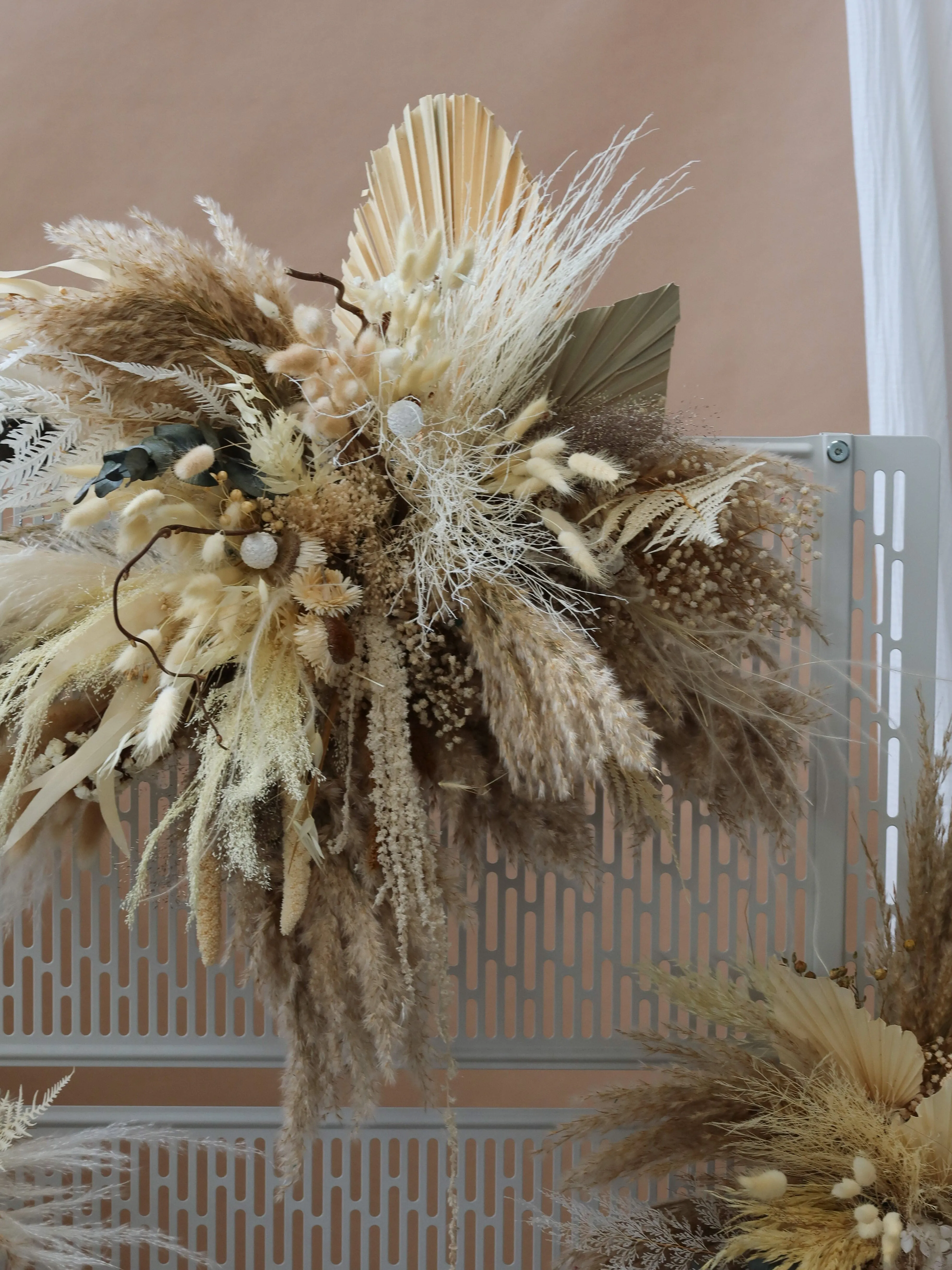 Dried Flowers Arch Decoration - Natural Cream & Brown