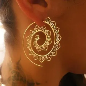 Infery New Fashion Round Spiral Earrings Gold Color Cute Love Heart Whirlpool Gear Earrings for Women 1E637